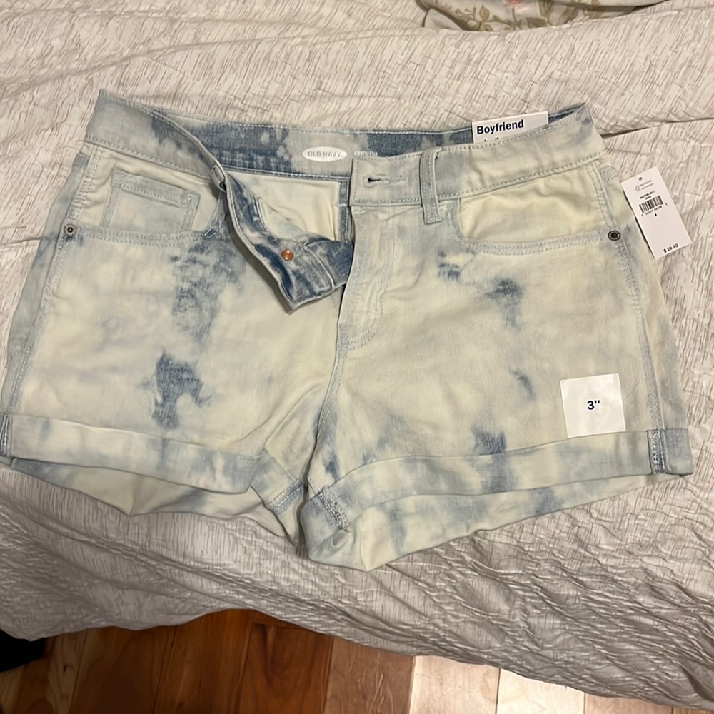 Old Navy NWT boyfriend mid rise size 4